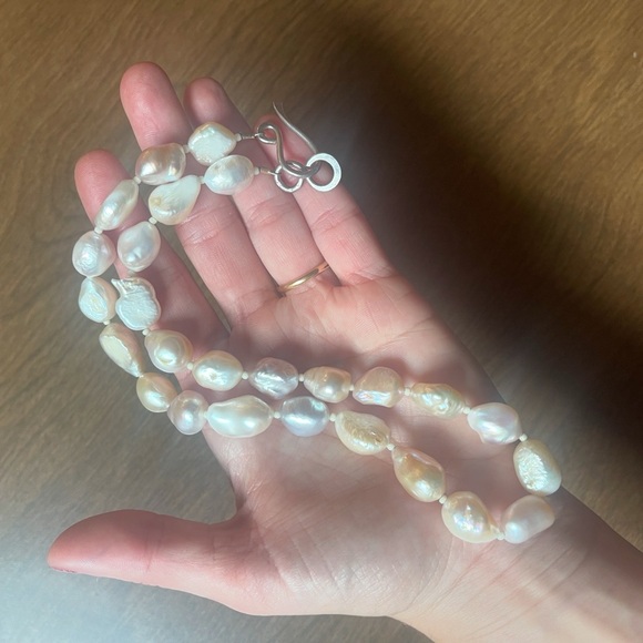 Natural baroque pearl choker necklace on silk cord with sterling silver hardware - Picture 4 of 4